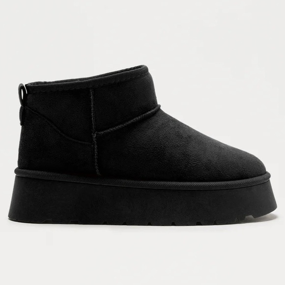 Wild Diva Black Platform Ankle Boots/Booties | NEW/NIB!!🖤🖤 - Picture 1 of 9